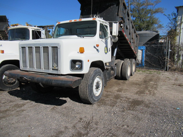 Dump Trucks | Griffith Truck & Equipment
